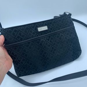 TOMMY HILFIGER BLACK CROSSBODY BAG .